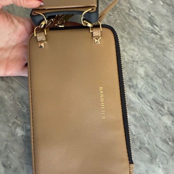 Bandolier Mila MagSafe iPhone 14 case, strap and pouch - Picture 2 of 5